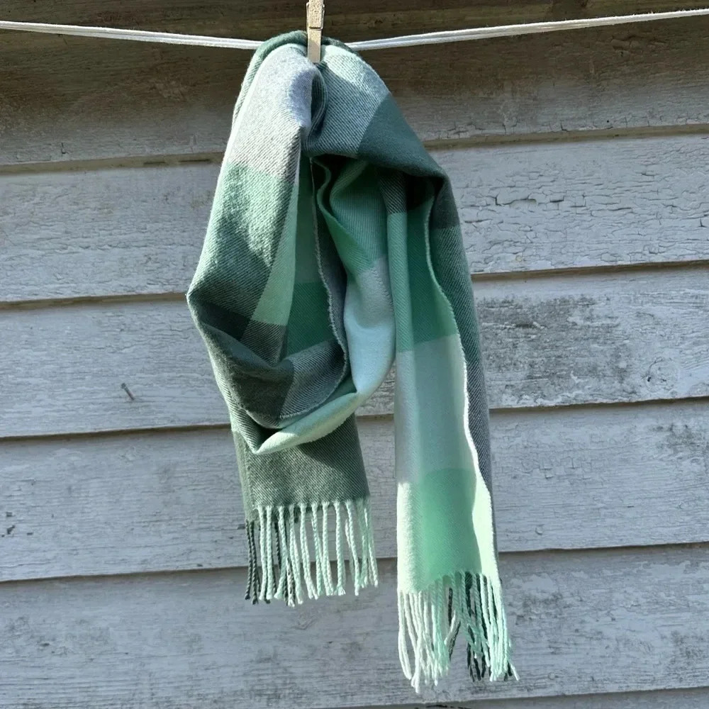 Women’s‎ tel to white Soft Knit Winter Scarf